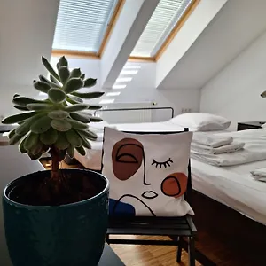 Atik , Ljubljana Szlovénia
