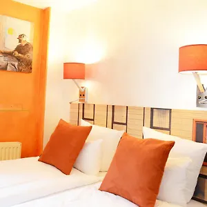 *** Hotel Malar França