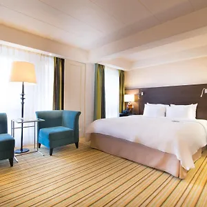***** Hotel Renaissance Países Baixos